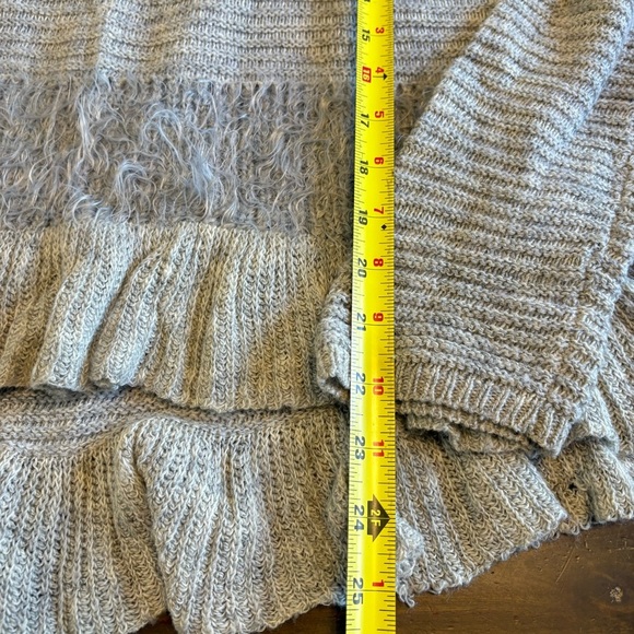 Sleeping on Snow Anthropologie Nuvola Sweater Womens M Wool Blend Ruffle Eyelash - Picture 7 of 11